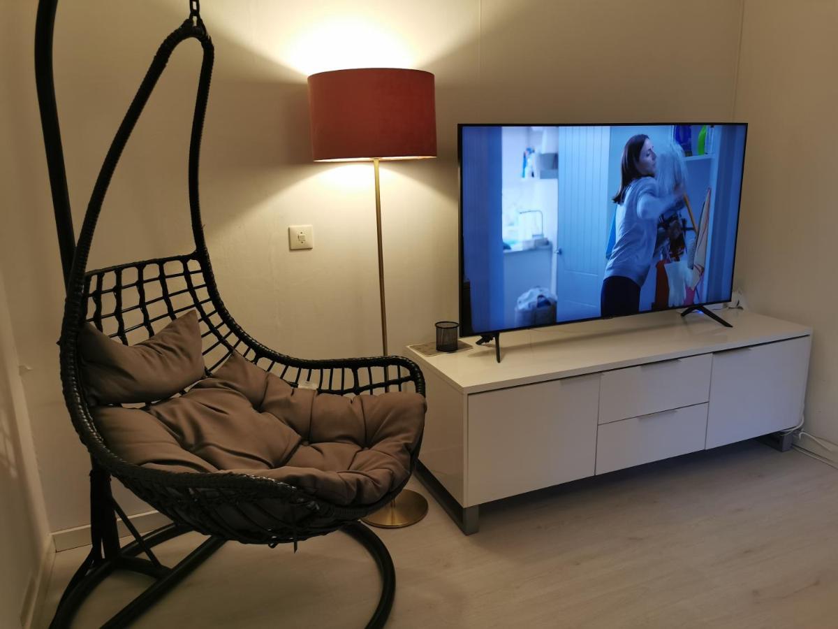 カーリクス The White And Black Houseヴィラ エクステリア 写真